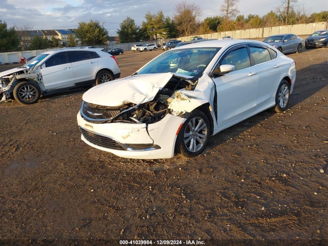 Chrysler 200 Limited 2015 1C3CCCAB2FN643407 Image 2