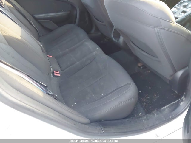 Chrysler 200 Limited 2015 1C3CCCAB2FN643407 Image 8