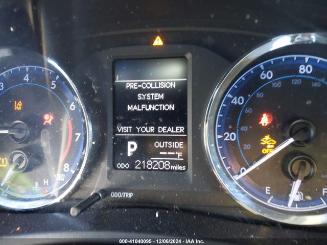 2T1BURHE1JC069580 Toyota COROLLA LE