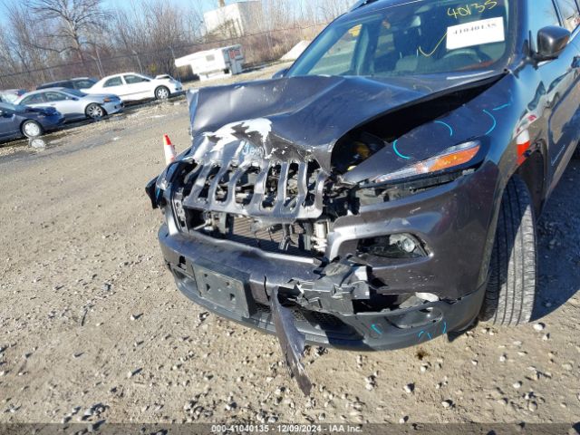 1C4PJMCS9HW602792 Jeep Cherokee Latitude 4x4