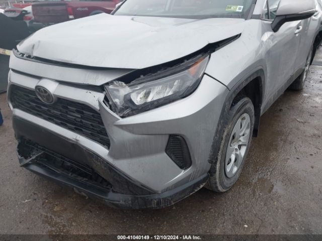 2T3G1RFV4MW219662 Toyota RAV4 LE
