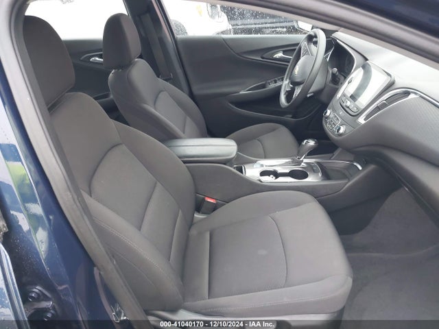 1G1ZD5ST7KF202231 Chevrolet MALIBU LT