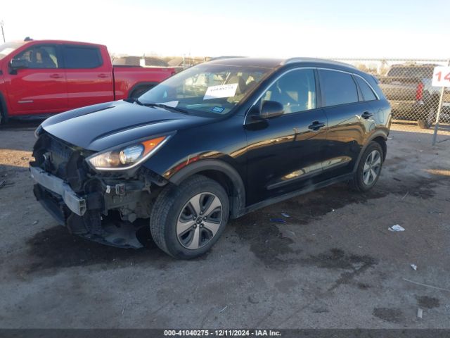 KNDCB3LC0H5076105 KIA NIRO LX