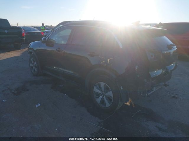 KNDCB3LC0H5076105 KIA NIRO LX