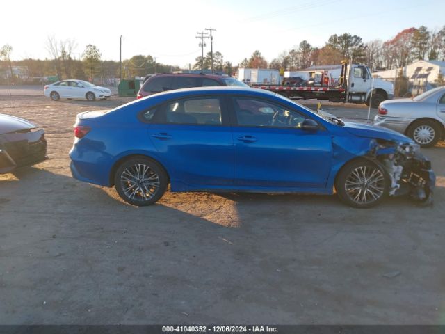 3KPF54AD4NE498769 KIA Forte Gt-line