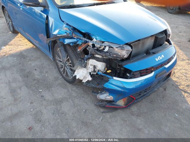 3KPF54AD4NE498769 KIA Forte Gt-line