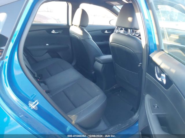 3KPF54AD4NE498769 KIA Forte Gt-line