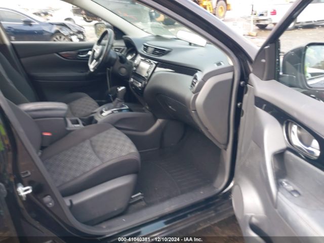 JN1BJ1CP4JW106960 Nissan Rogue Sport Sv
