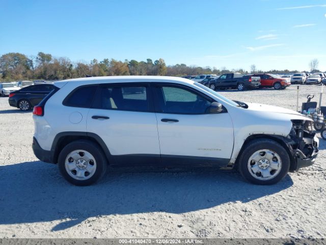 1C4PJMAB3GW172145 Jeep Cherokee Sport