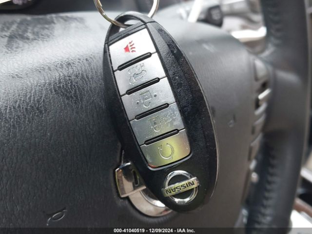 JN8AY2NDXJX000623 Nissan Armada Sl