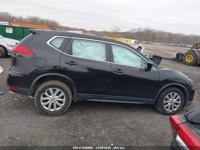 Nissan ROGUE S 2017 KNMAT2MV4HP552701 Image 13