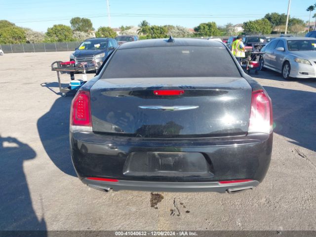 2C3CCABG0FH887354 Chrysler 300 300s