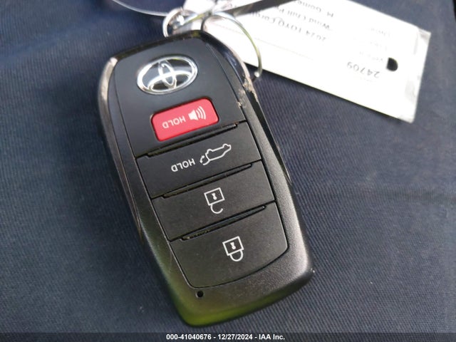 7MUDAAAG4RV099163 Toyota Corolla Cross Xle