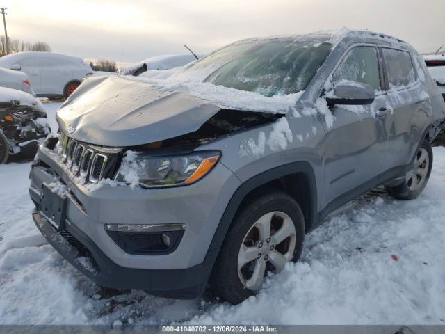 3C4NJDBB4JT207245 Jeep Compass Latitude 4x4