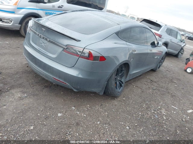2013 TESLA MODEL S 5YJSA1CNXDFP23056 Photo 3