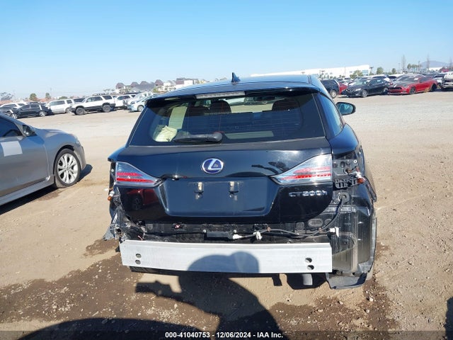 JTHKD5BH5E2187761 Lexus CT 200H