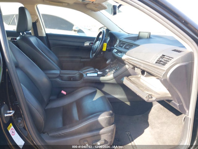 JTHKD5BH5E2187761 Lexus CT 200H