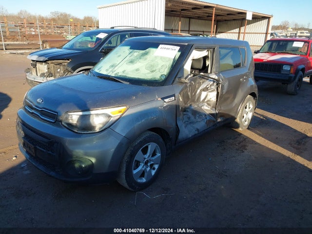 KIA Soul 2018 KNDJN2A23J7565403 Image 2