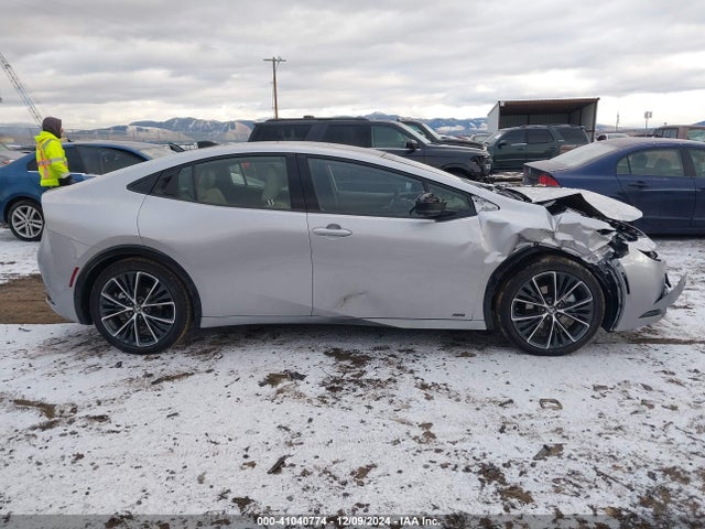 JTDADABU7R3020465 Toyota Prius Limited Awd-e