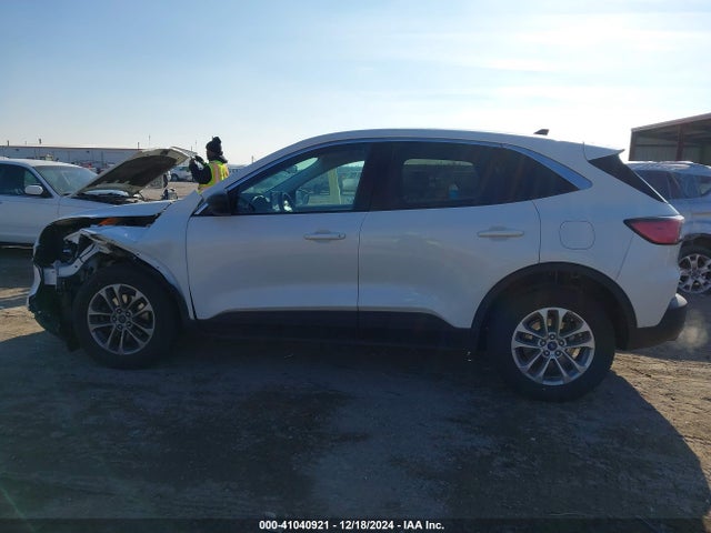 Ford ESCAPE SE 2022 1FMCU9G68NUA61155 Image 15