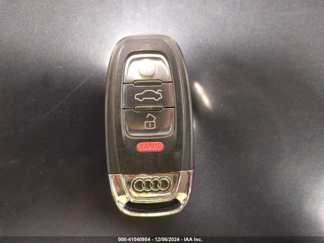 Audi Q5 2.0t Premium 2016 WA1L2AFP7GA050068 Image 11