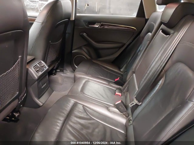 Audi Q5 2.0t Premium 2016 WA1L2AFP7GA050068 Image 8