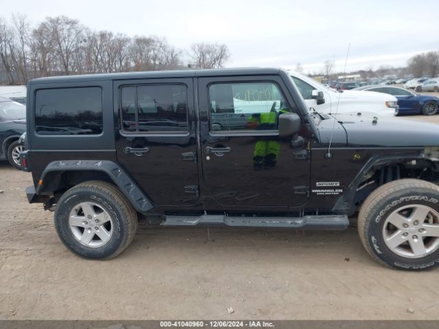 1C4BJWDG5HL556847 Jeep Wrangler Unlimited Sport 4x4