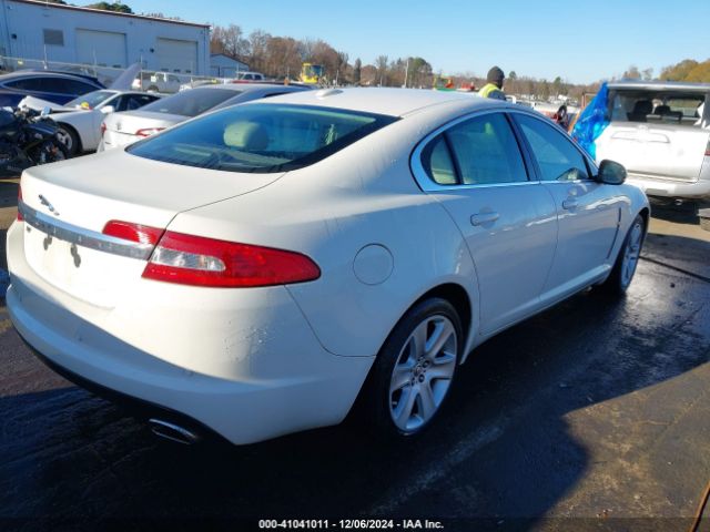2010 JAGUAR XF SAJWA0FA3AHR60957 Photo 3