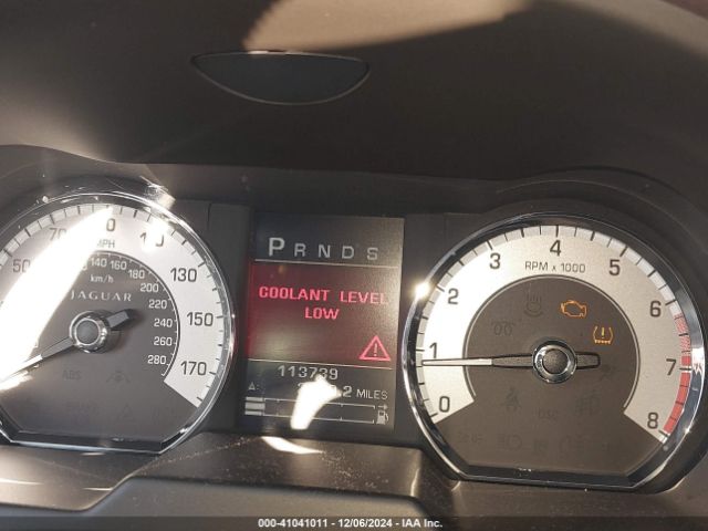 2010 JAGUAR XF SAJWA0FA3AHR60957 Photo 6