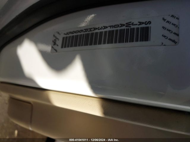 2010 JAGUAR XF SAJWA0FA3AHR60957 Photo 8