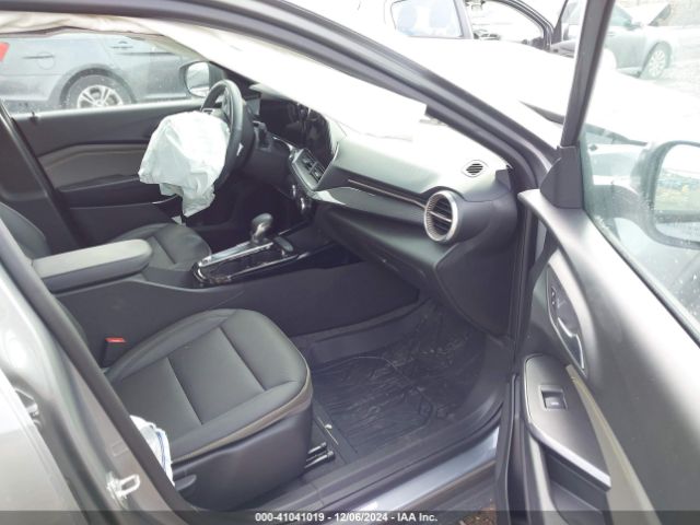 KL77LKE24RC228068 Chevrolet Trax Fwd Activ