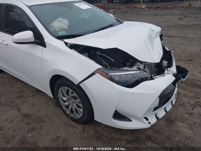 Toyota COROLLA LE 2018 2T1BURHE7JC978830 Image 18