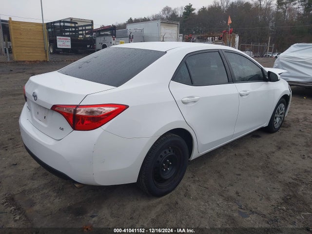 Toyota COROLLA LE 2018 2T1BURHE7JC978830 Image 4