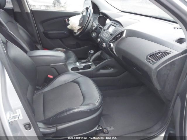 KM8JU3AG9EU827268 Hyundai TUCSON SE