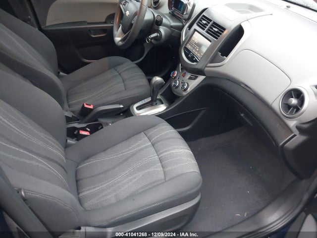 Chevrolet Sonic Lt Auto 2015 1G1JC5SH0F4217084 Image 5
