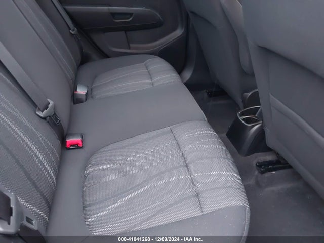 Chevrolet Sonic Lt Auto 2015 1G1JC5SH0F4217084 Image 8
