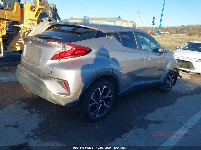 NMTKHMBX3JR013986 Toyota C-hr Xle Premium