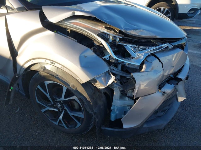 NMTKHMBX3JR013986 Toyota C-hr Xle Premium