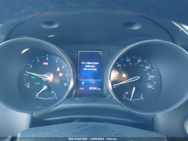 NMTKHMBX3JR013986 Toyota C-hr Xle Premium