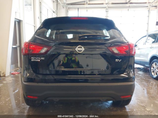JN1BJ1CP0KW235974 Nissan Rogue Sport Sv