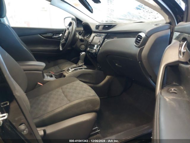 JN1BJ1CP0KW235974 Nissan Rogue Sport Sv