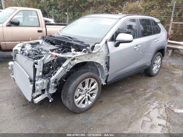 2T3C1RFV3PC246744 Toyota Rav4 Xle Premium