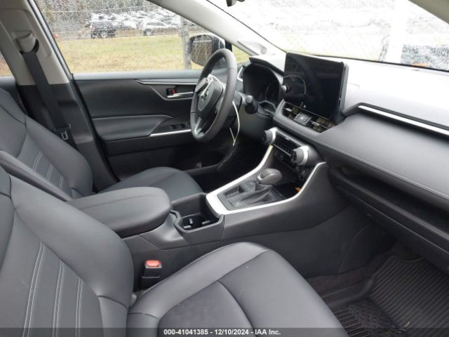 2T3C1RFV3PC246744 Toyota Rav4 Xle Premium
