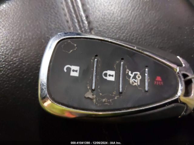 1G1ZD5ST0JF184282 Chevrolet MALIBU LT