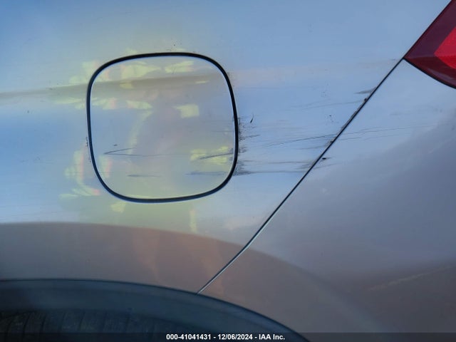 2HKRM4H34GH614838 Honda CR-V LX
