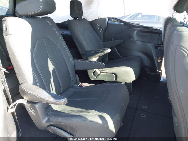 2C4RC1FG4KR593492 Chrysler Pacifica Touring Plus