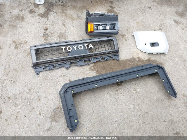 JTEABFAJXRK003591 Toyota Land Cruiser