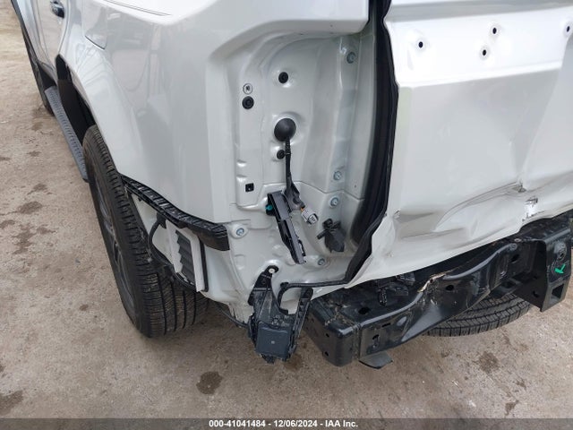 JTEABFAJXRK003591 Toyota Land Cruiser