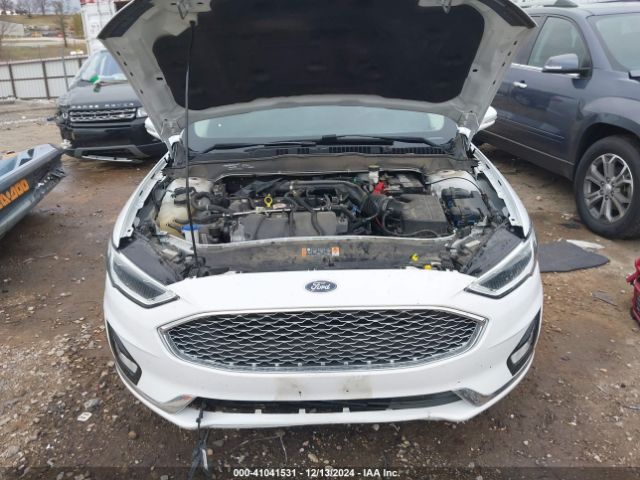 3FA6P0D9XKR139592 Ford Fusion Titanium
