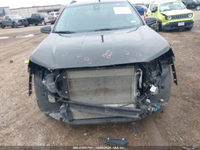 3GKALMEV0NL138773 GMC Terrain Fwd Sle